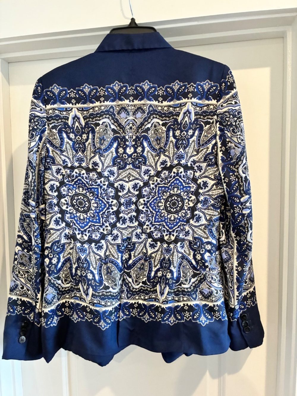 Zara Blazer - Picture 2 of 2